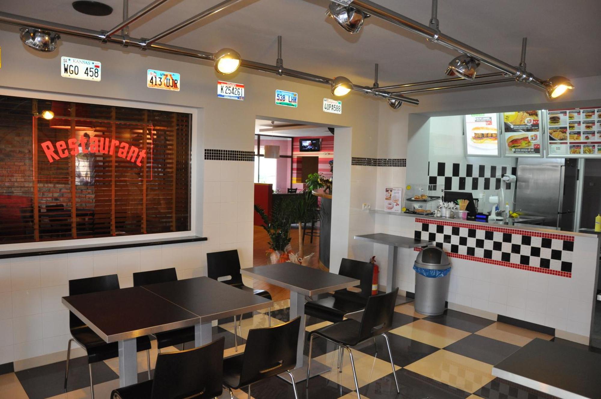 奥里克酒店 Płońsk 外观 照片
